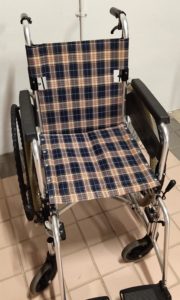 branded_detachable_foldable_wheelchair_1574004250_b3618ea1_progressive